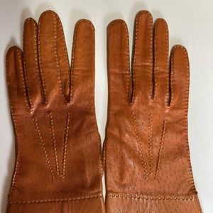 Vintage buckskin leather driving gloves, size 7
